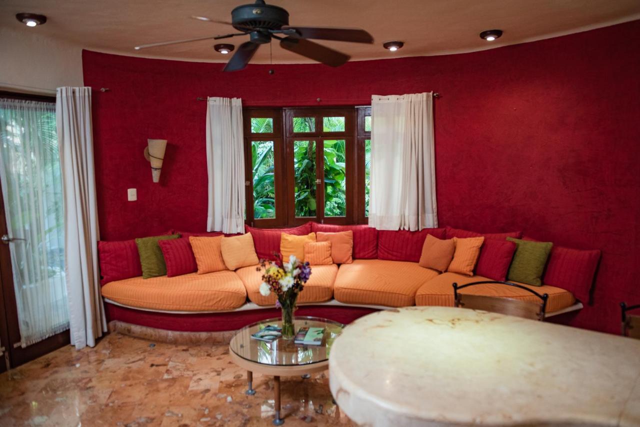 Villas Sacbe Condo Hotel And Beach Club Плая дел Кармен Екстериор снимка