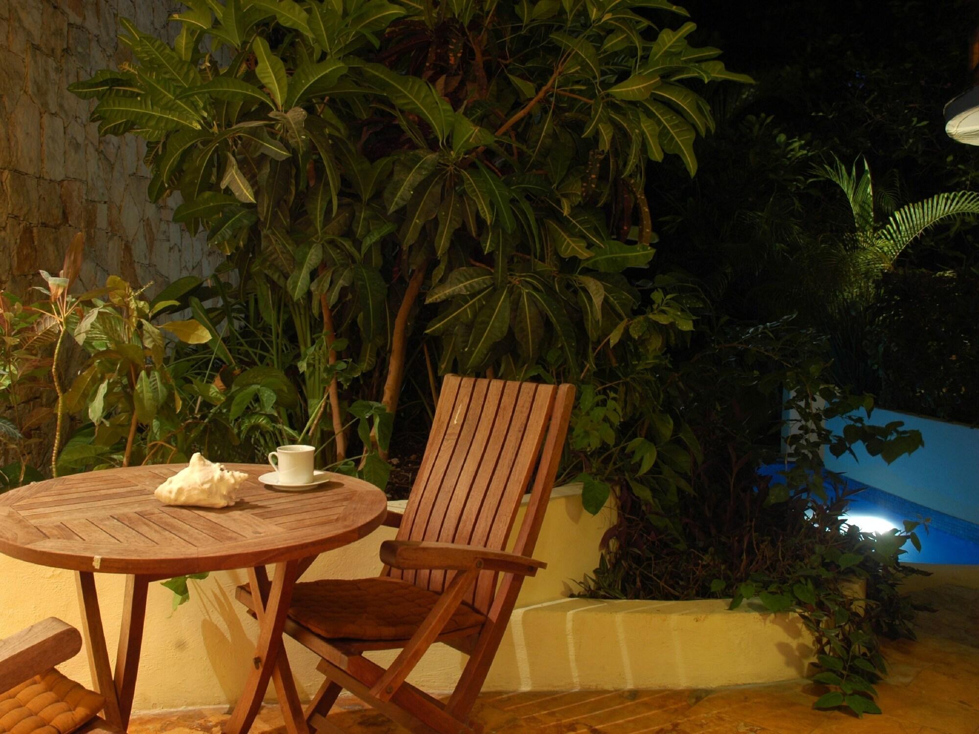 Villas Sacbe Condo Hotel And Beach Club Плая дел Кармен Екстериор снимка
