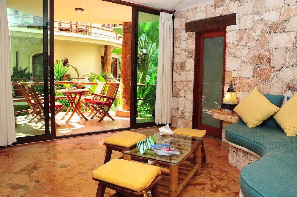 Villas Sacbe Condo Hotel And Beach Club Плая дел Кармен Екстериор снимка