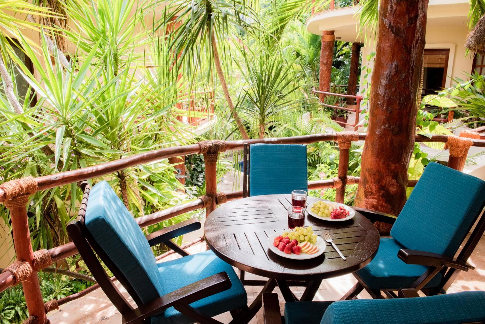 Villas Sacbe Condo Hotel And Beach Club Плая дел Кармен Екстериор снимка